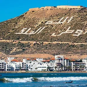 Appartement De Luxe ,piscine,parking,terrasse, Agadir
