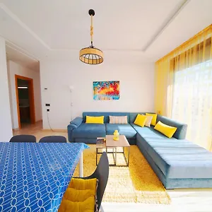  Apartment Geronticus